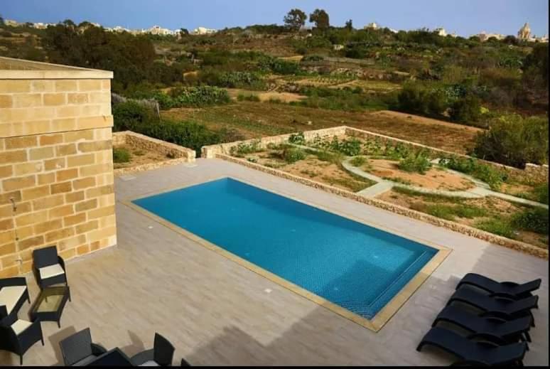 Bingemma * Nadur